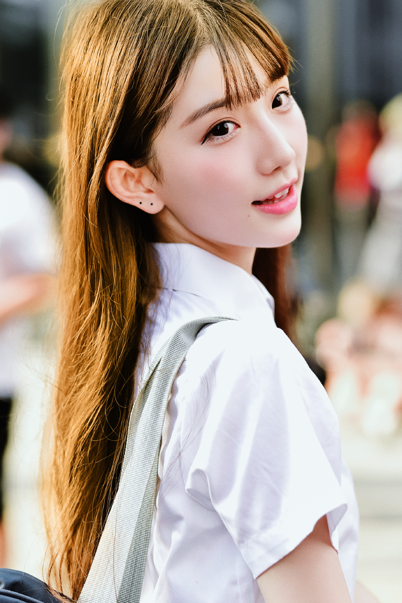 百看不厌的小姐姐出镜樱桃