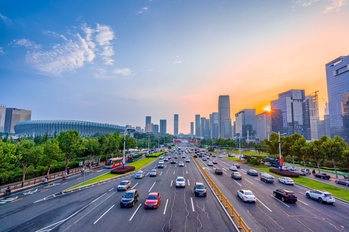 济南奥体中心人行天桥