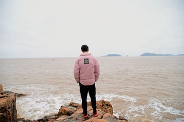 001