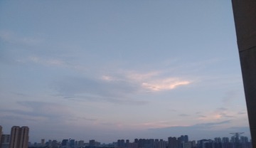 218114