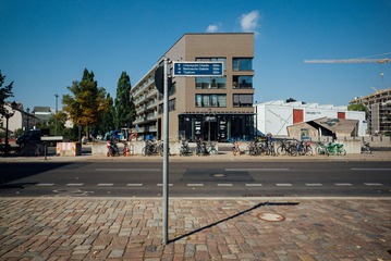 L1003004