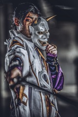 915870