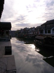conew__1019038.jpg