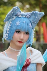 710512