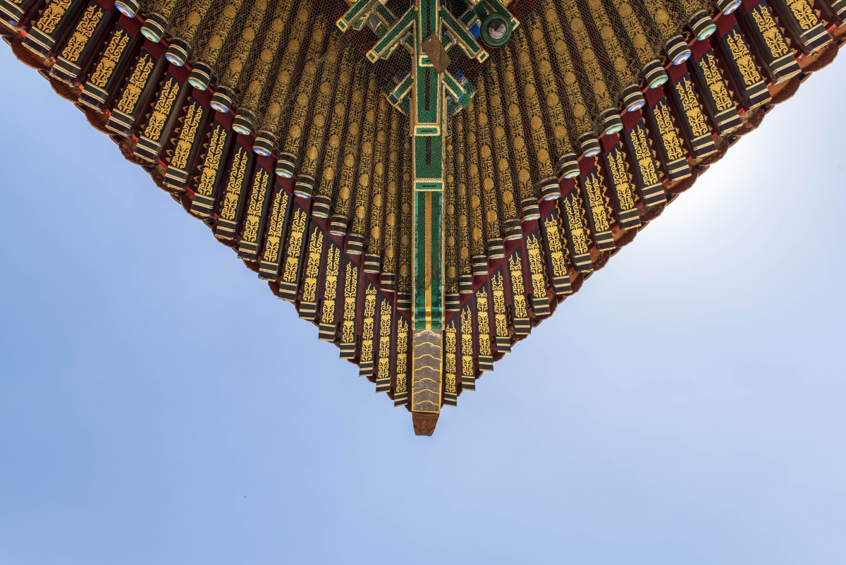 雕梁画栋紫禁城屋檐下