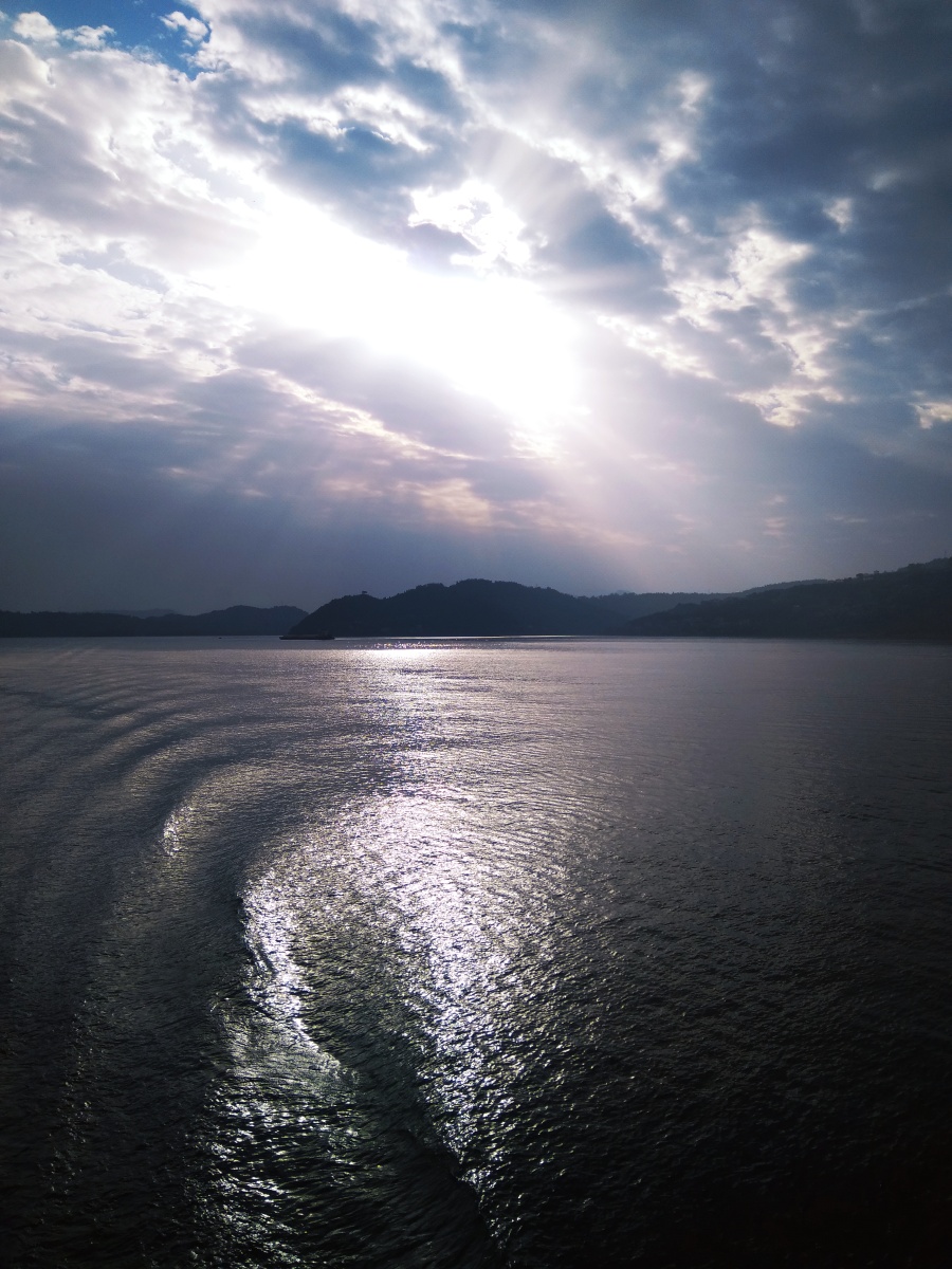 高峡出平湖(1)——《江天共霞蔚》(摄于长江三峡)