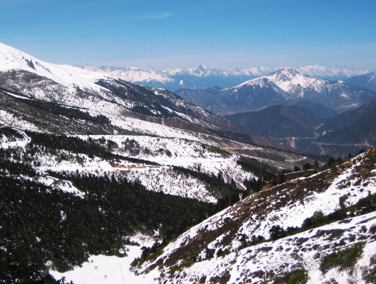 雪山风光雪白重重山摄于云南德钦白马雪山