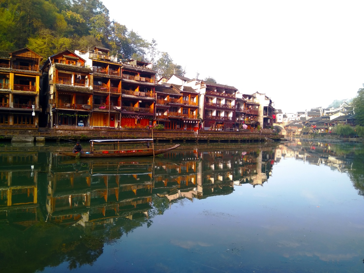 凤凰街头18宁静的早晨摄于湖南凤凰古城