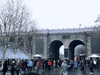 1694651