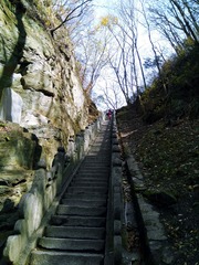 1648872