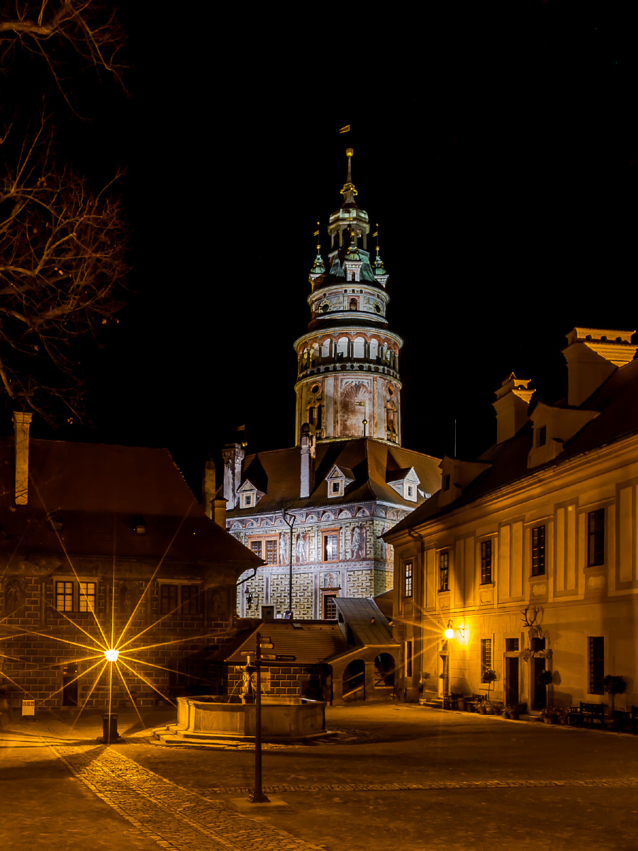 夜幕下的捷克 ck 小镇