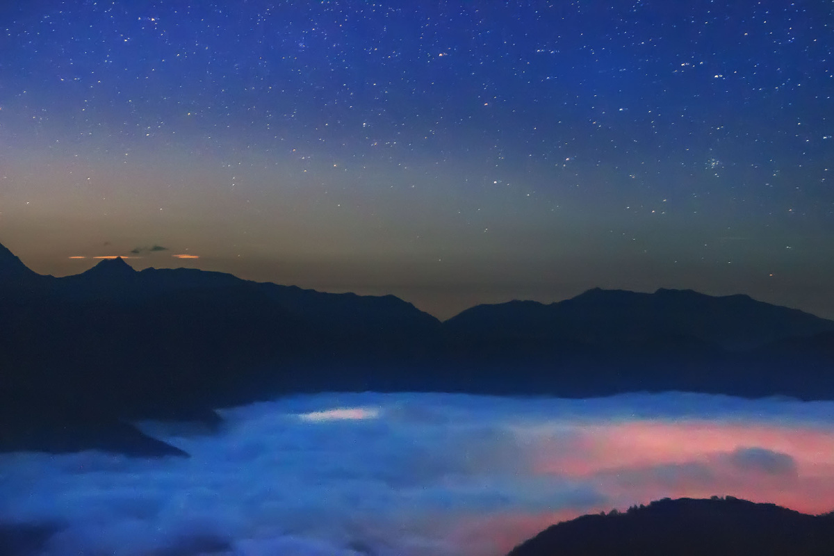 星空云海达瓦更扎