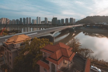 001