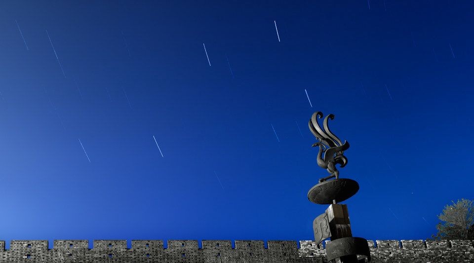 夜色<br />
月牙湖景之四