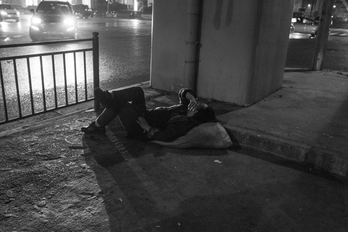 天桥底下的流浪汉