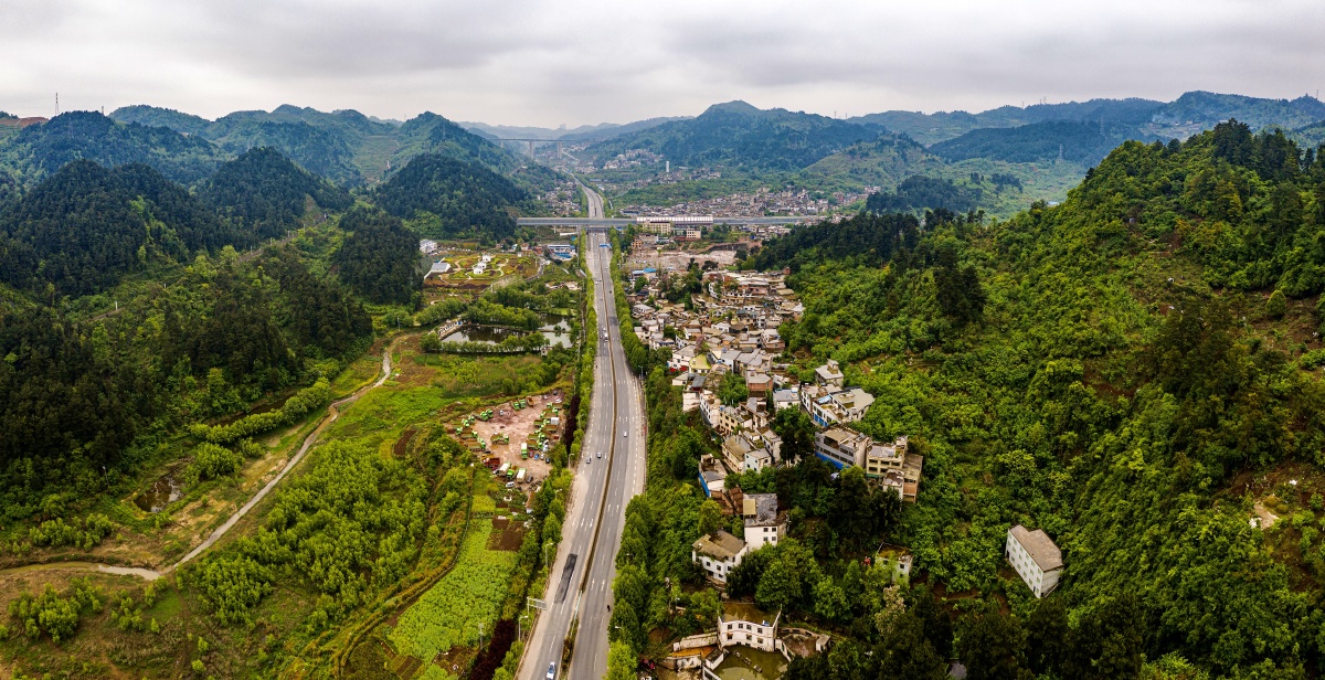 贵阳规划建设中的雅关,偏坡