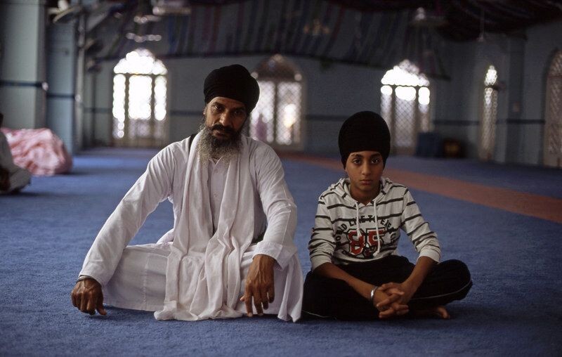 Sikh Temple<br />
CANON EOS 30V with EF 50MM/1.4 +FUJI RDP III, EPSON scanner image