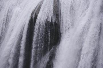 2F5AAC40-8B5E-4D42-8C73-3A5F1065D5F8/L0/001