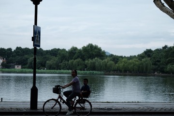 98DC00F8-5DB5-43B9-ACC5-FD208158C7EF/L0/001