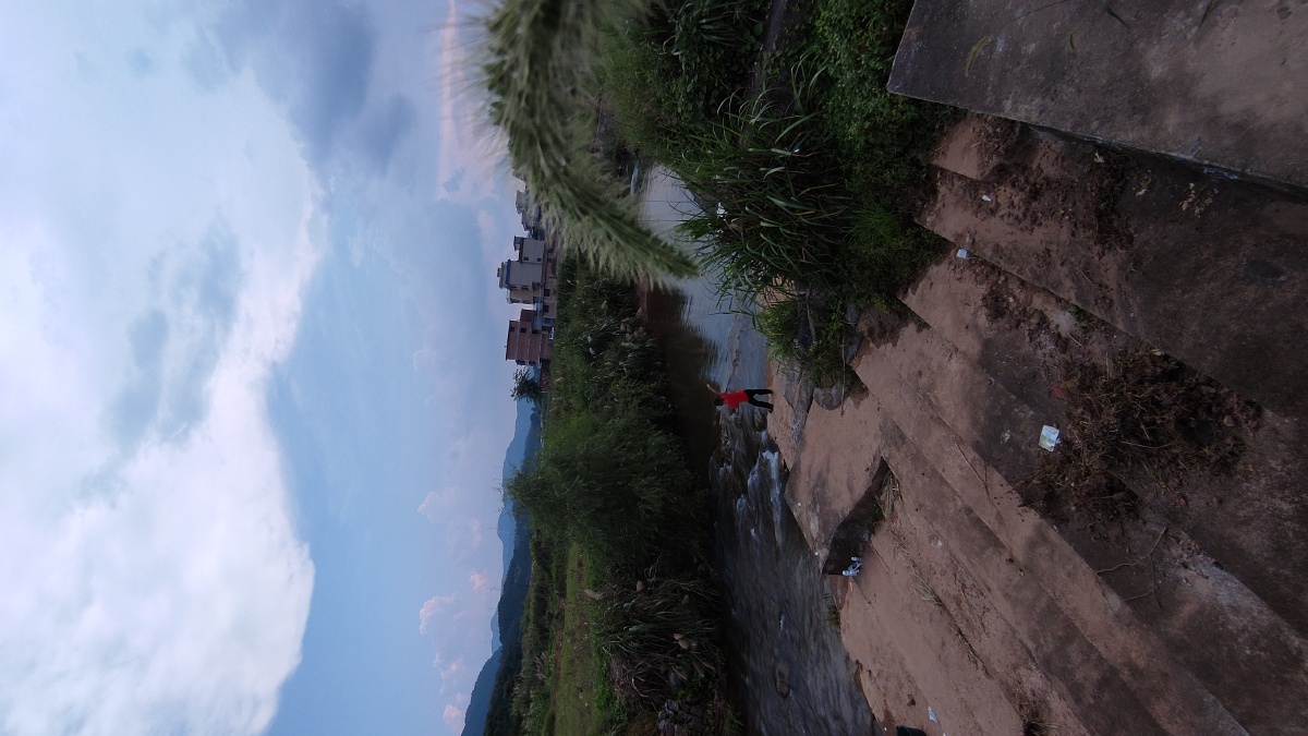 湖南郴州农村夕阳西下美景蓝天白云玉米稻田地