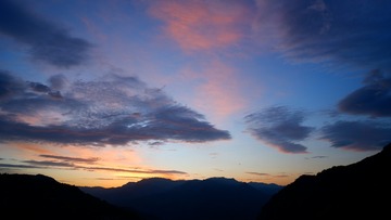 865B9B12-3A4C-4759-B2CE-56960DA7D54F/L0/001
