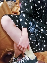 10528