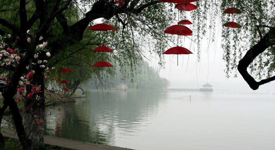 玄武湖畔<br />
