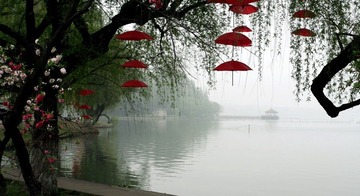 玄武湖畔