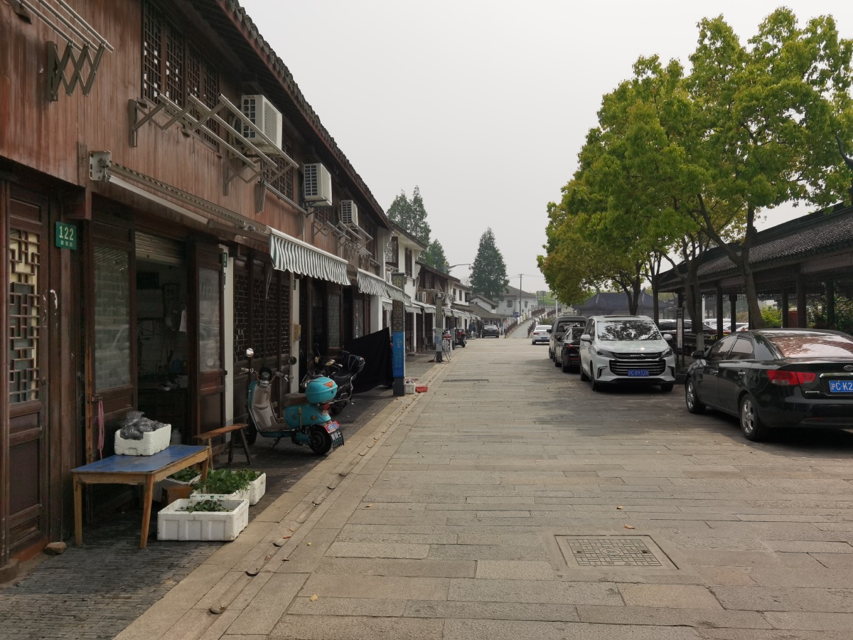 张堰镇老街乡村纪实有标牌介绍的地方蛮多的南社是头牌内容和建筑都挺