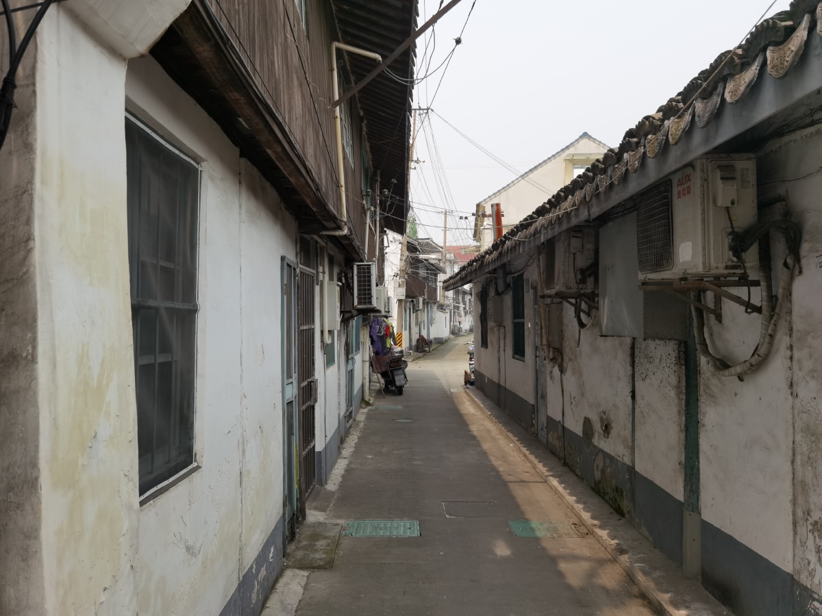 张堰镇老街乡村纪实有标牌介绍的地方蛮多的南社是头牌内容和建筑都挺