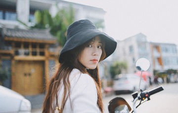 001