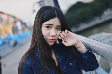 001