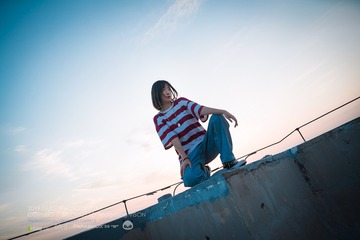 001