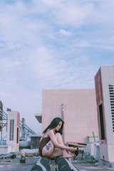 001