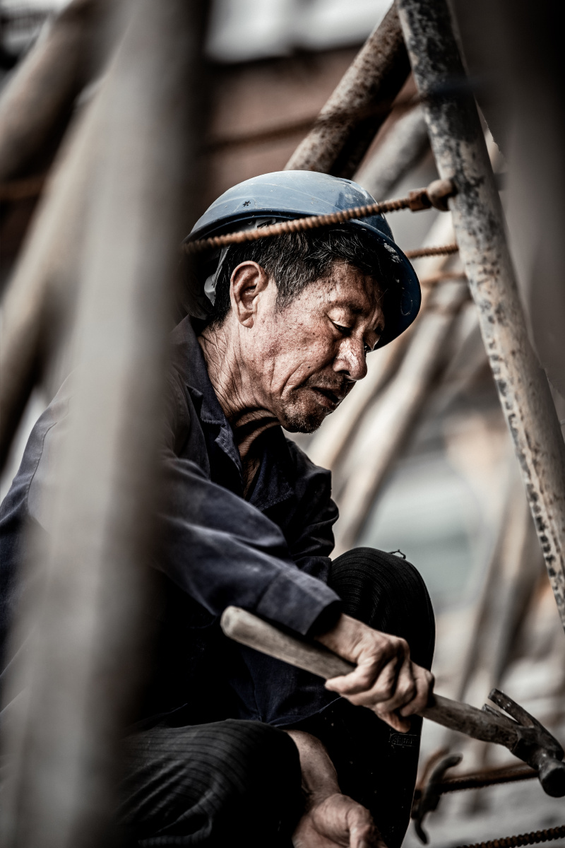 建筑工人小锤子锤出一个时代