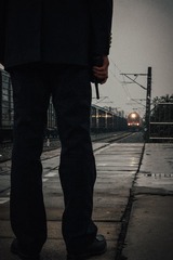 742084