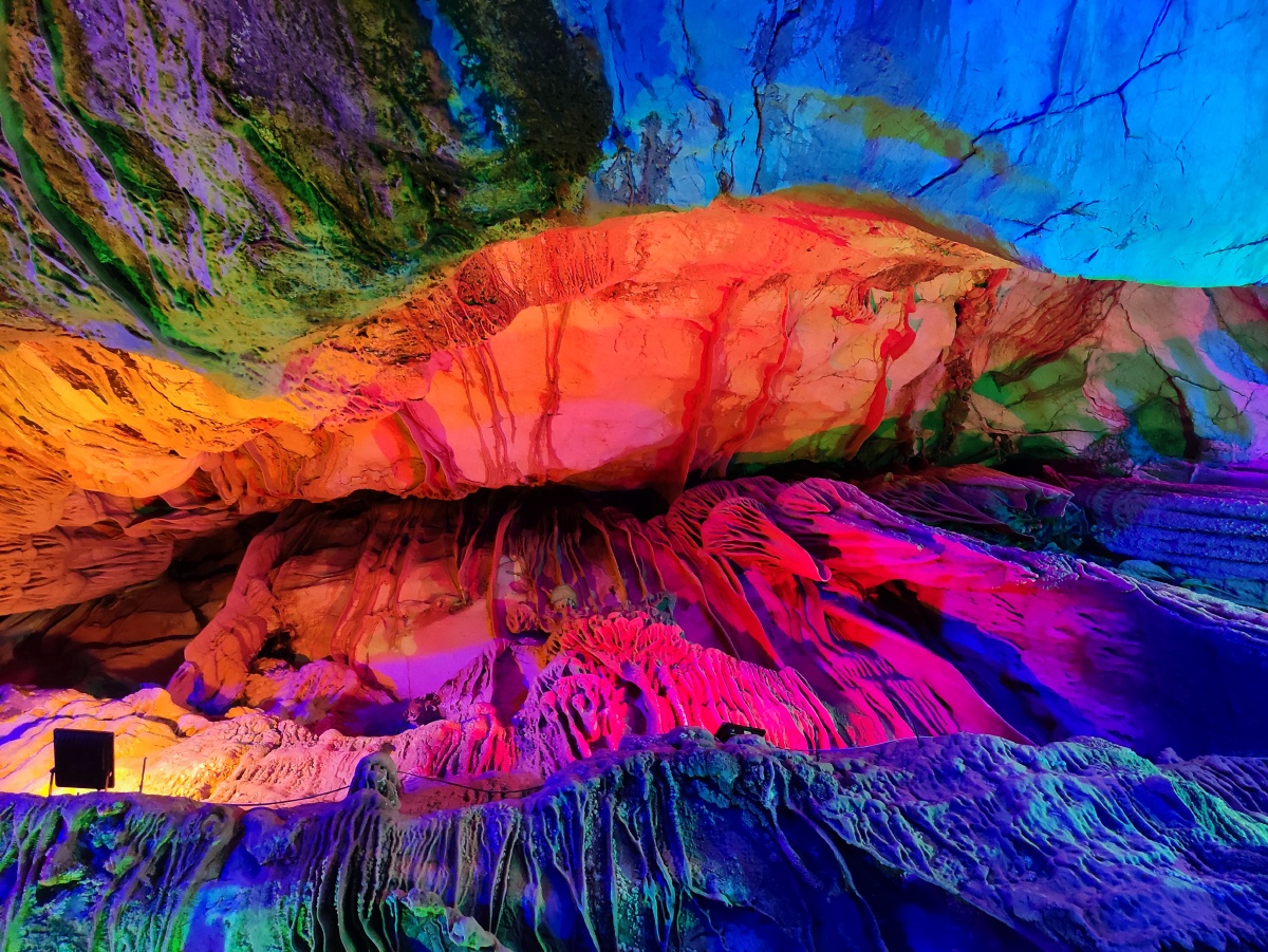 喀斯特地貌之石幔