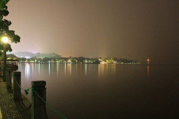 西湖夜景1