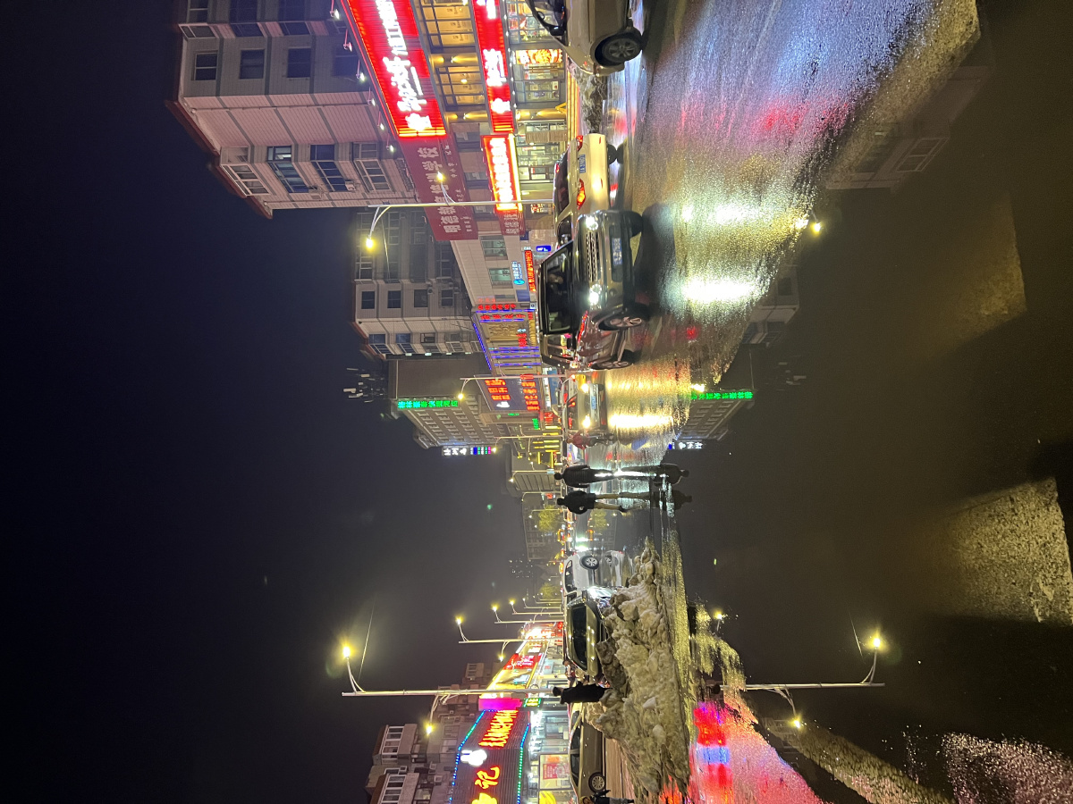 冬季的傍晚街道