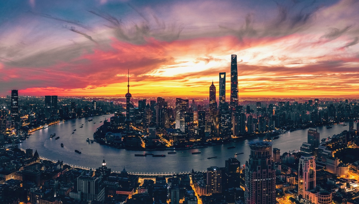 日出东方