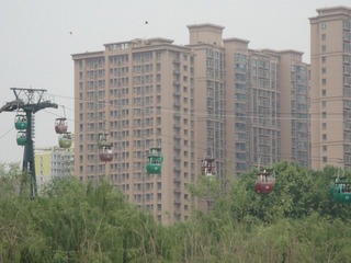 2786584