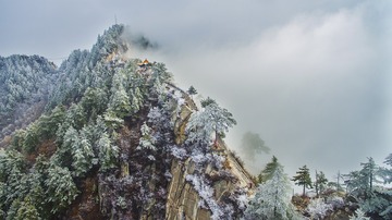 三晋第一名山  云海雪松北武当 刘和平13835858056 (14)