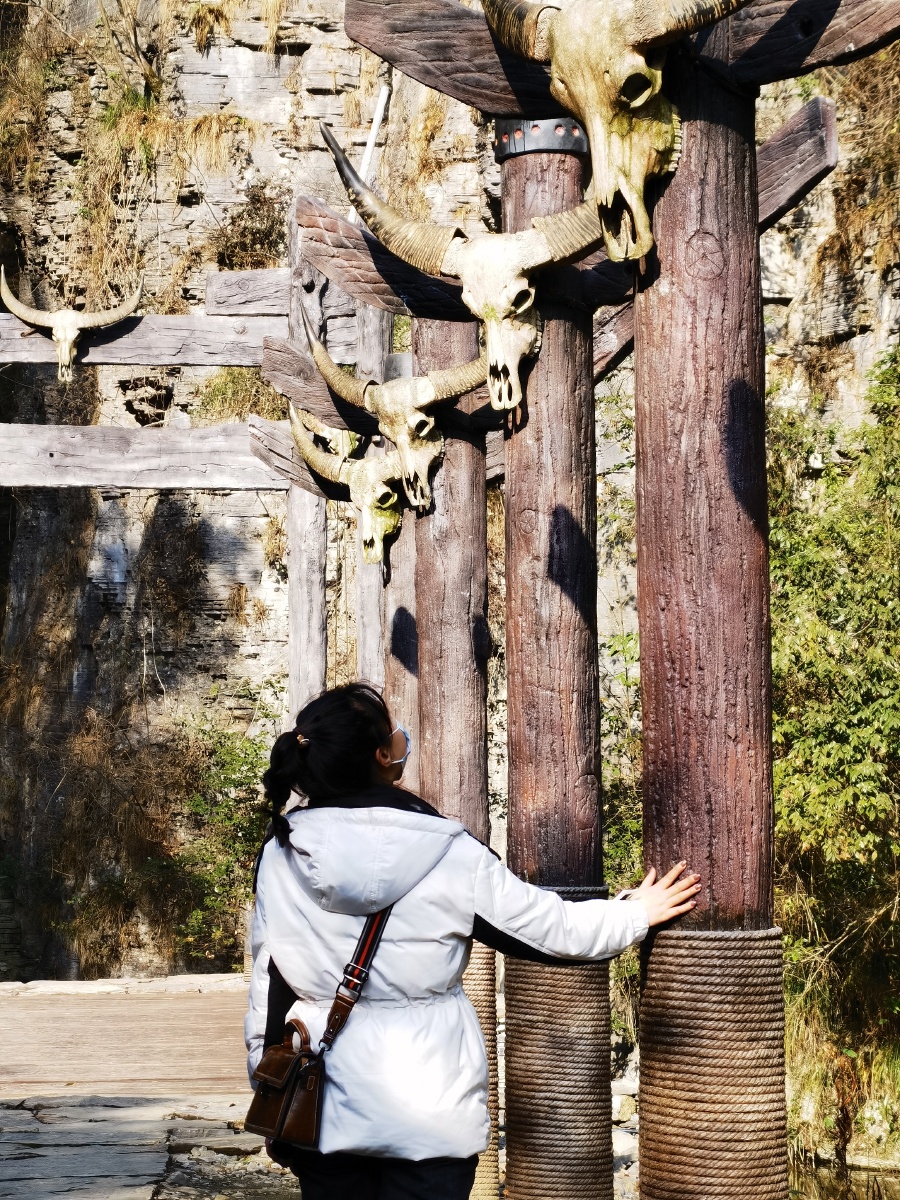 进入"洛兰深处"