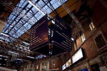 London Victoria station-4225