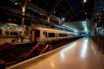 London Victoria station-4218