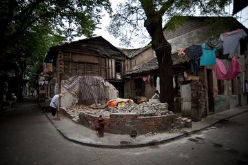 Final days of old town- 8208
