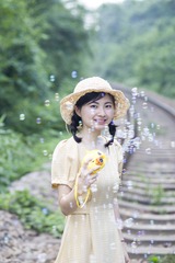 001