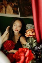 1604936