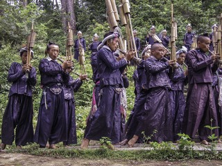 芦笙舞