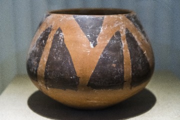 半坡遗址出土陶器9